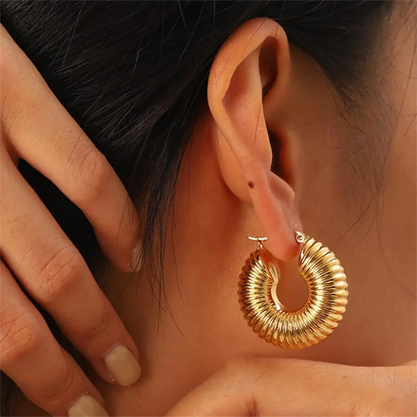 Sculpted earrings