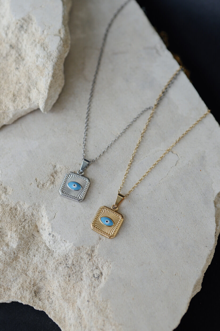 Blue Gaze Necklace