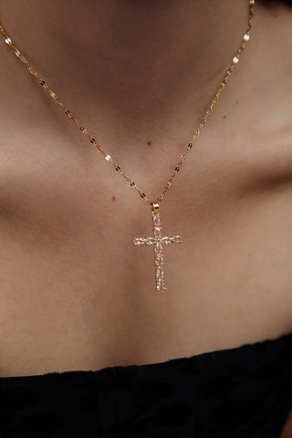 Leona Cross Necklace