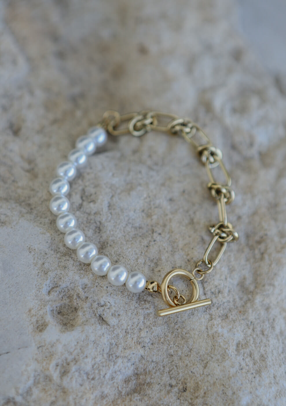Wire Pearl Bracelet