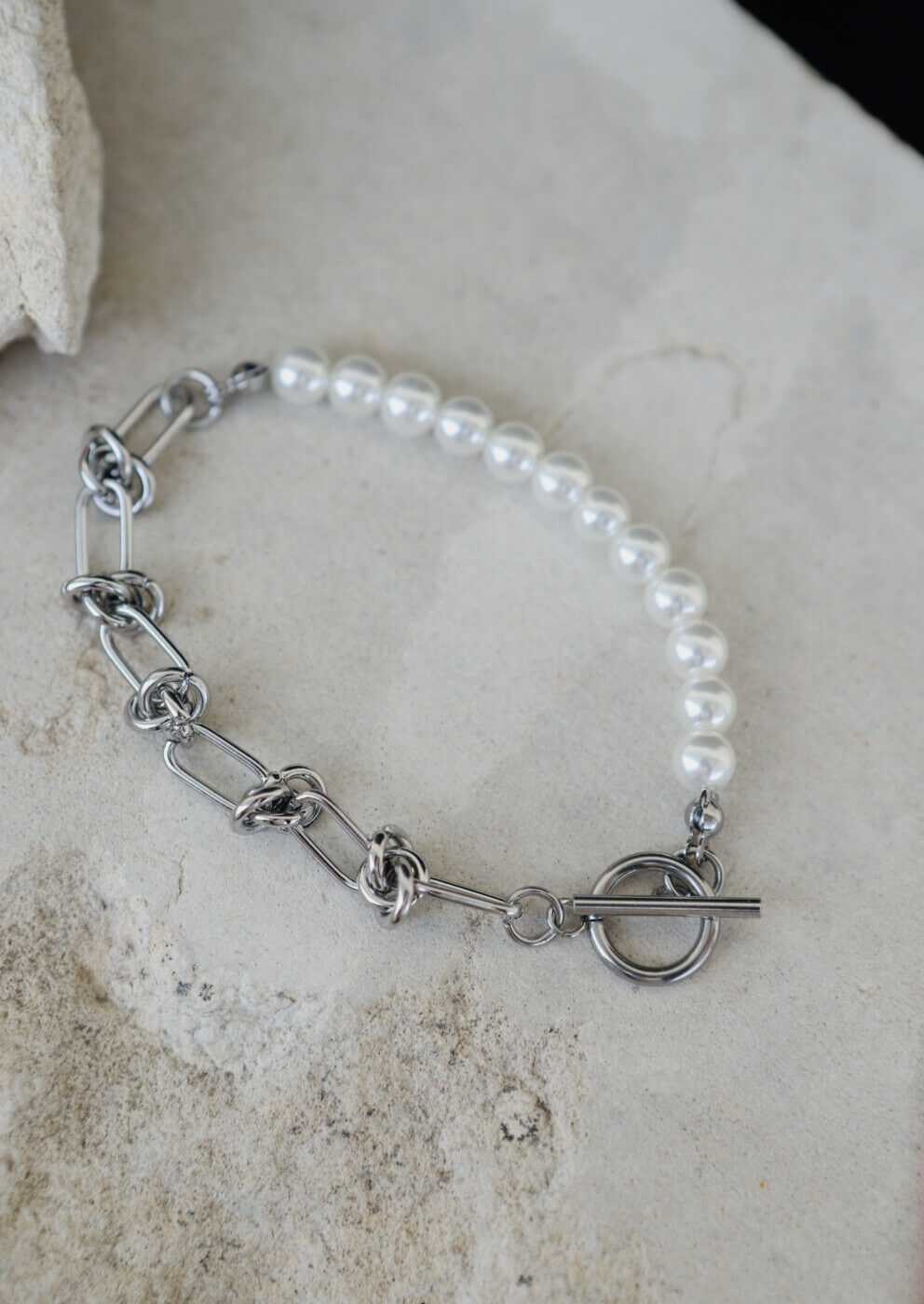 Wire Pearl Bracelet
