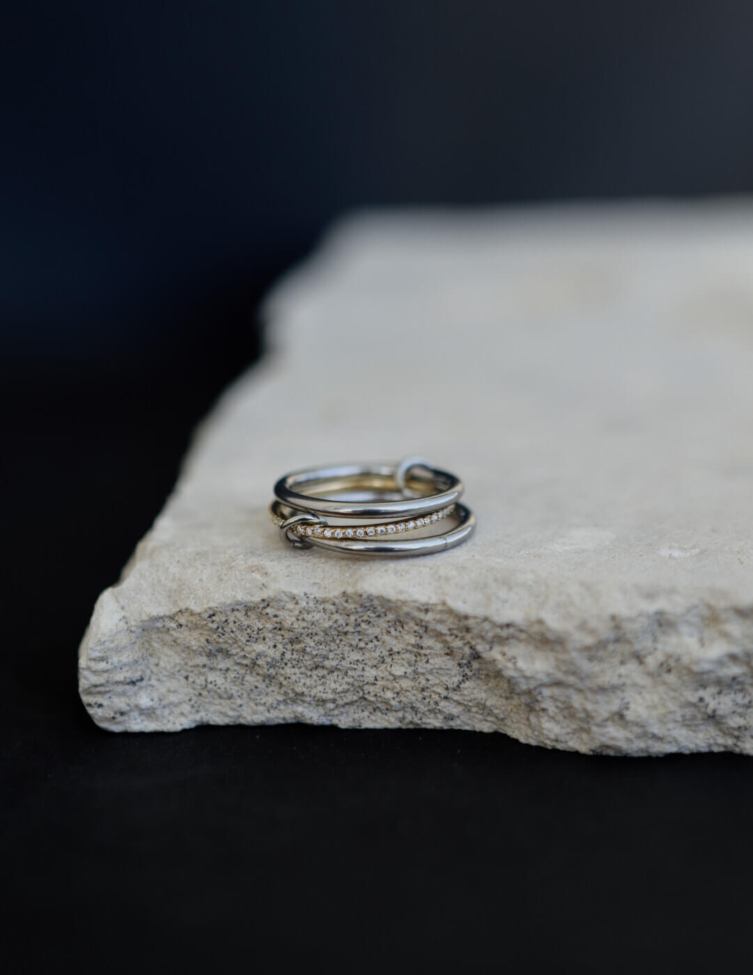 Mini Zirgon Stucked Ring