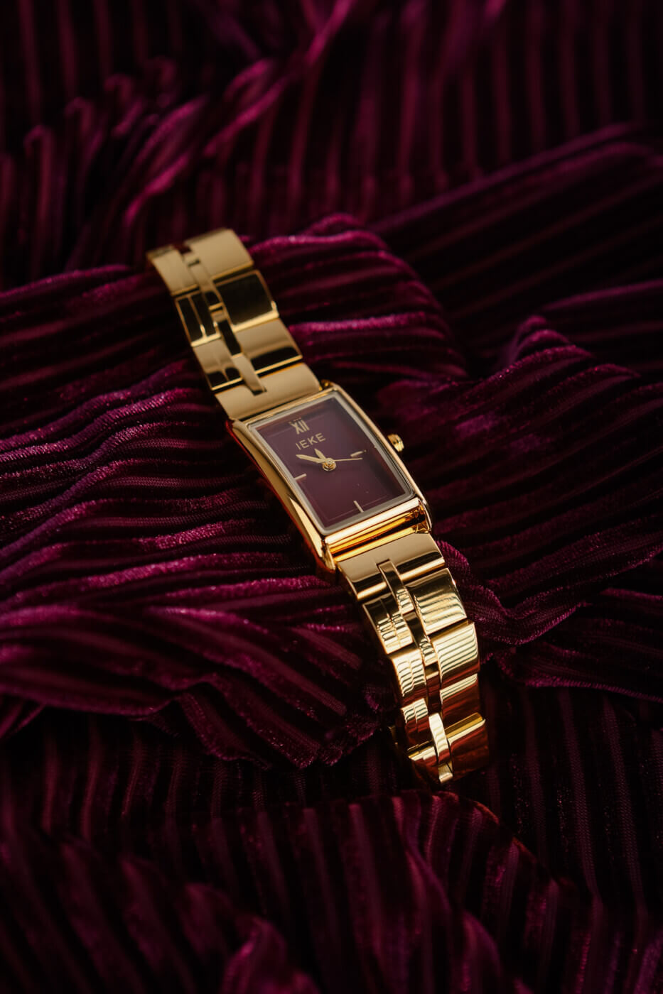 Pinot Noir Vintage Watch