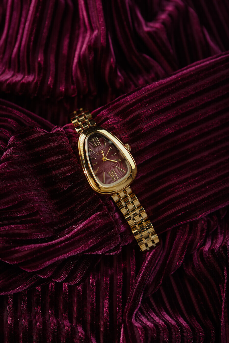 Sapheria Vintage Watch