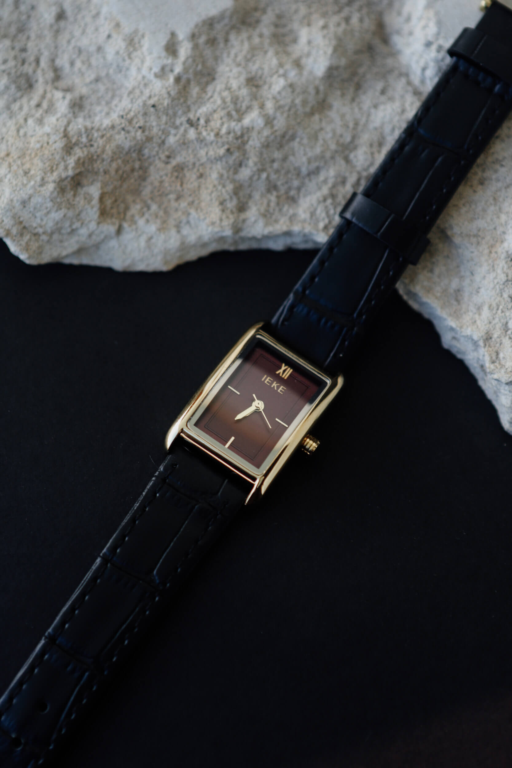 Garnet Vintage Watch