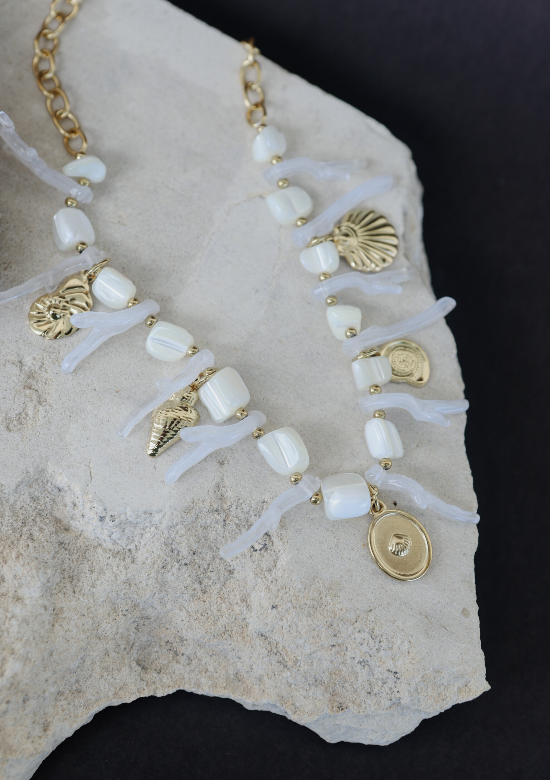 Kalithor Tropical Necklace